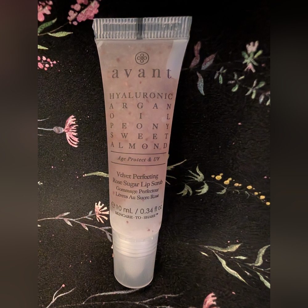 Avant velvet sugar lip scrub